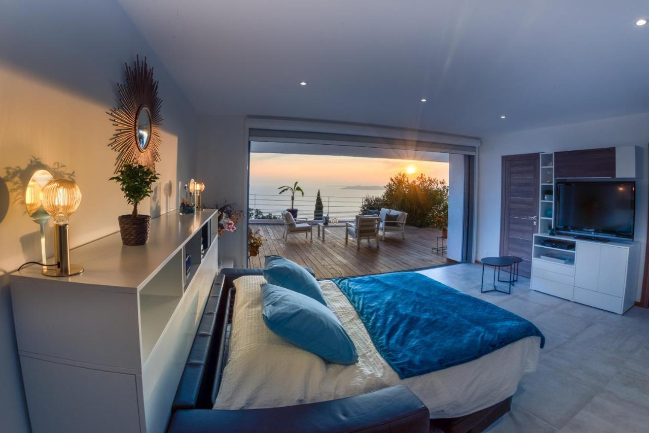 Vistazur Luxueux appartement avec terrasse et piscine Le Le Rayol-Canadel-sur-Mer Esterno foto
