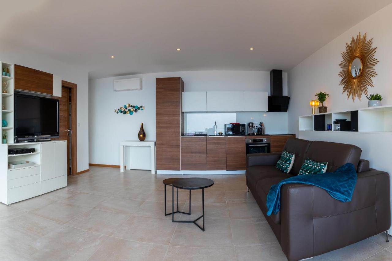 Vistazur Luxueux appartement avec terrasse et piscine Le Le Rayol-Canadel-sur-Mer Esterno foto